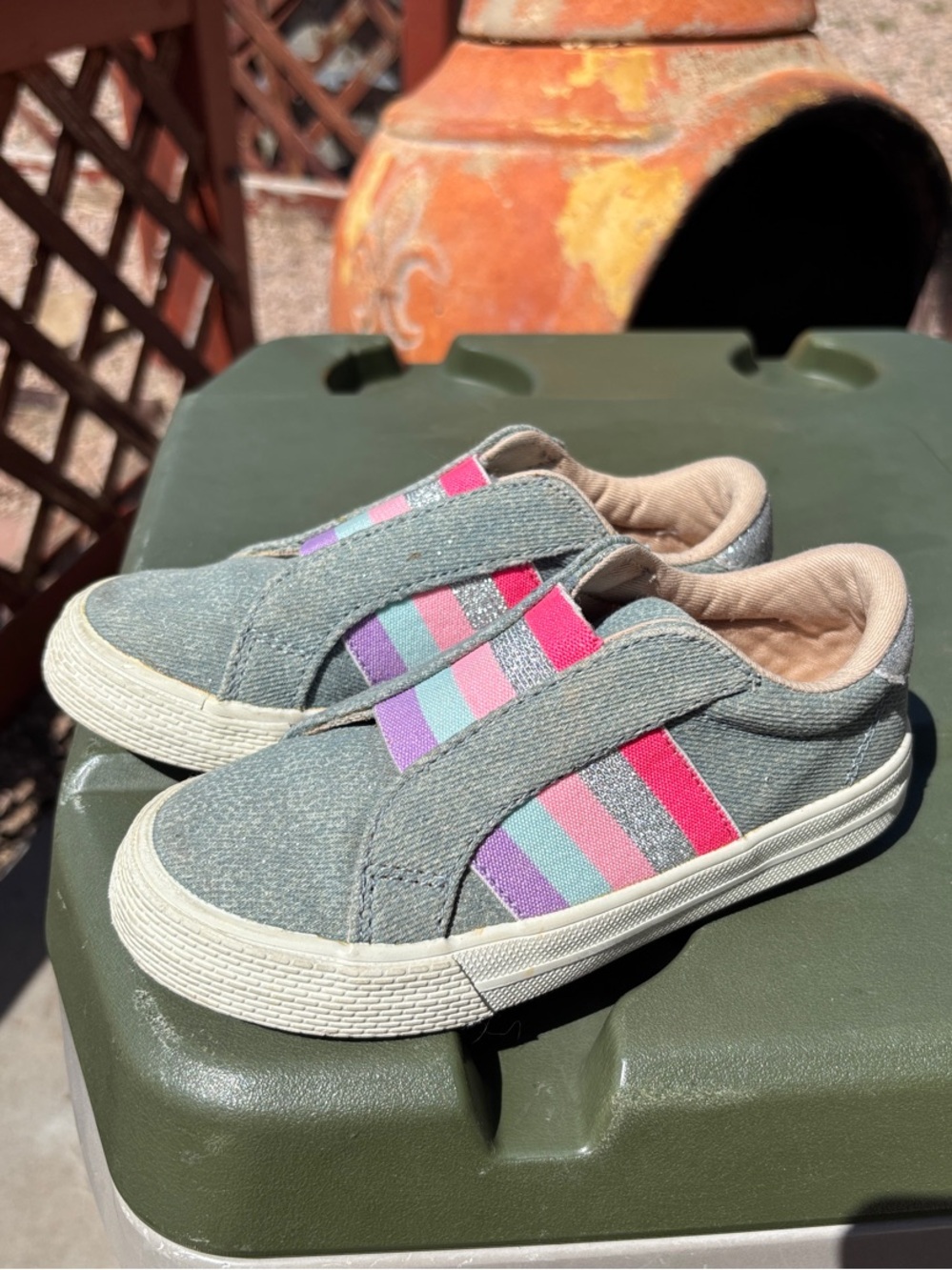 Place Slip-On Kids Sneakers in Gray with Pink & Purple Stripes - Picture 1 of 8